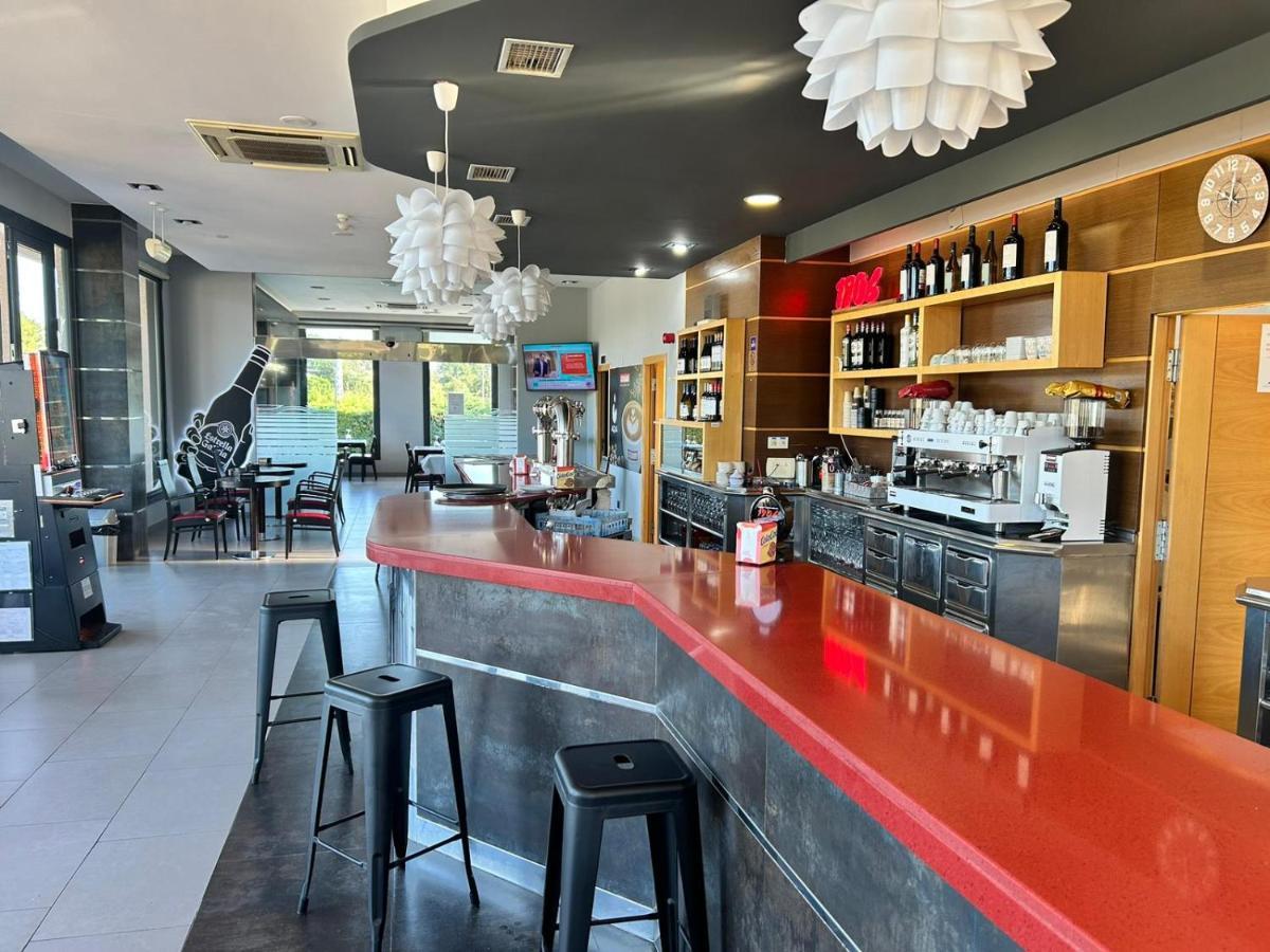 Hostal Restaurante Aqua 오렌세 외부 사진